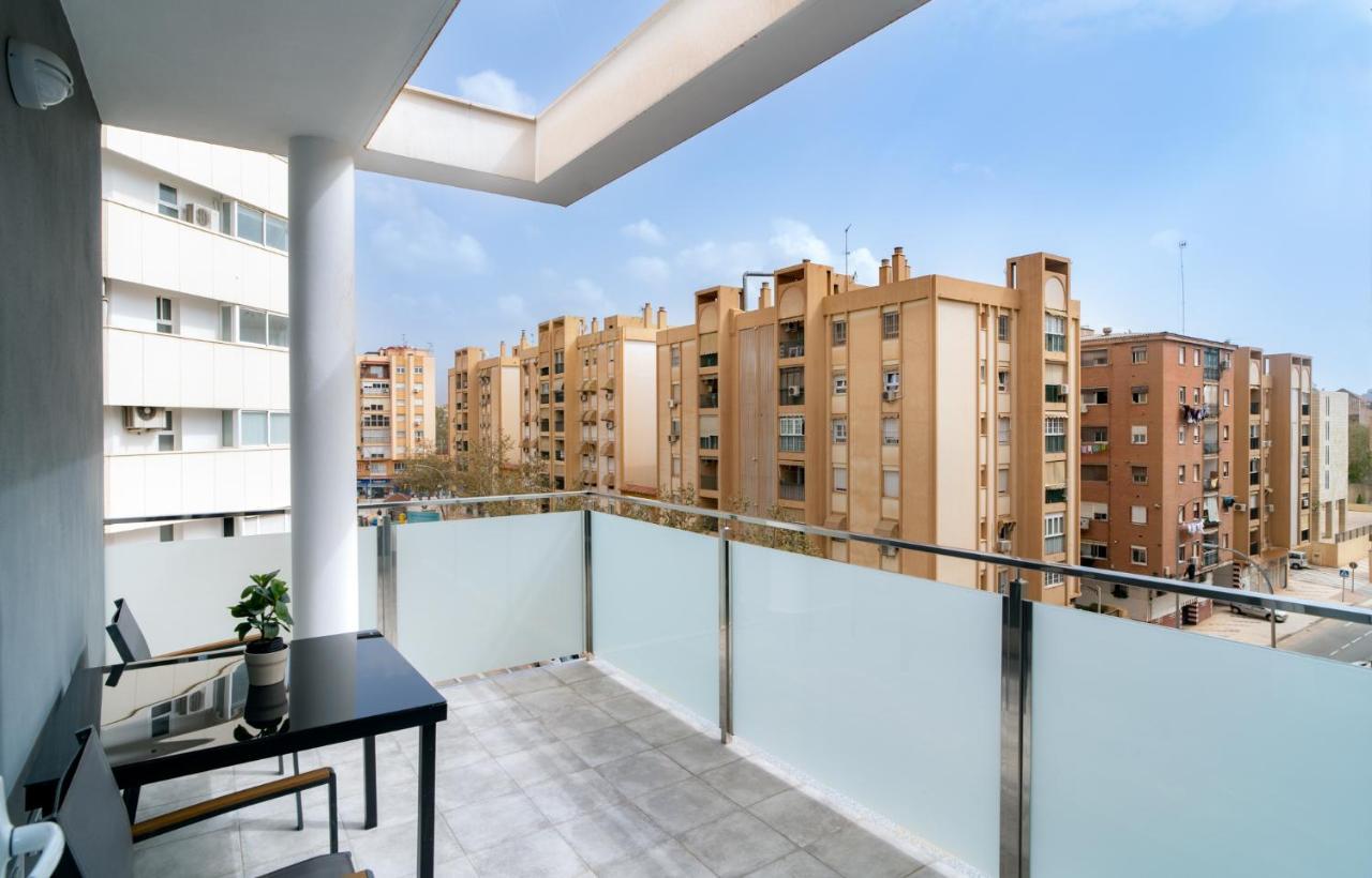 Aac Malaga - Apartamento Con Terraza, Muy Amplio, Totalmente Equipado, Cerca Del Centro Y Nuevo! Екстериор снимка