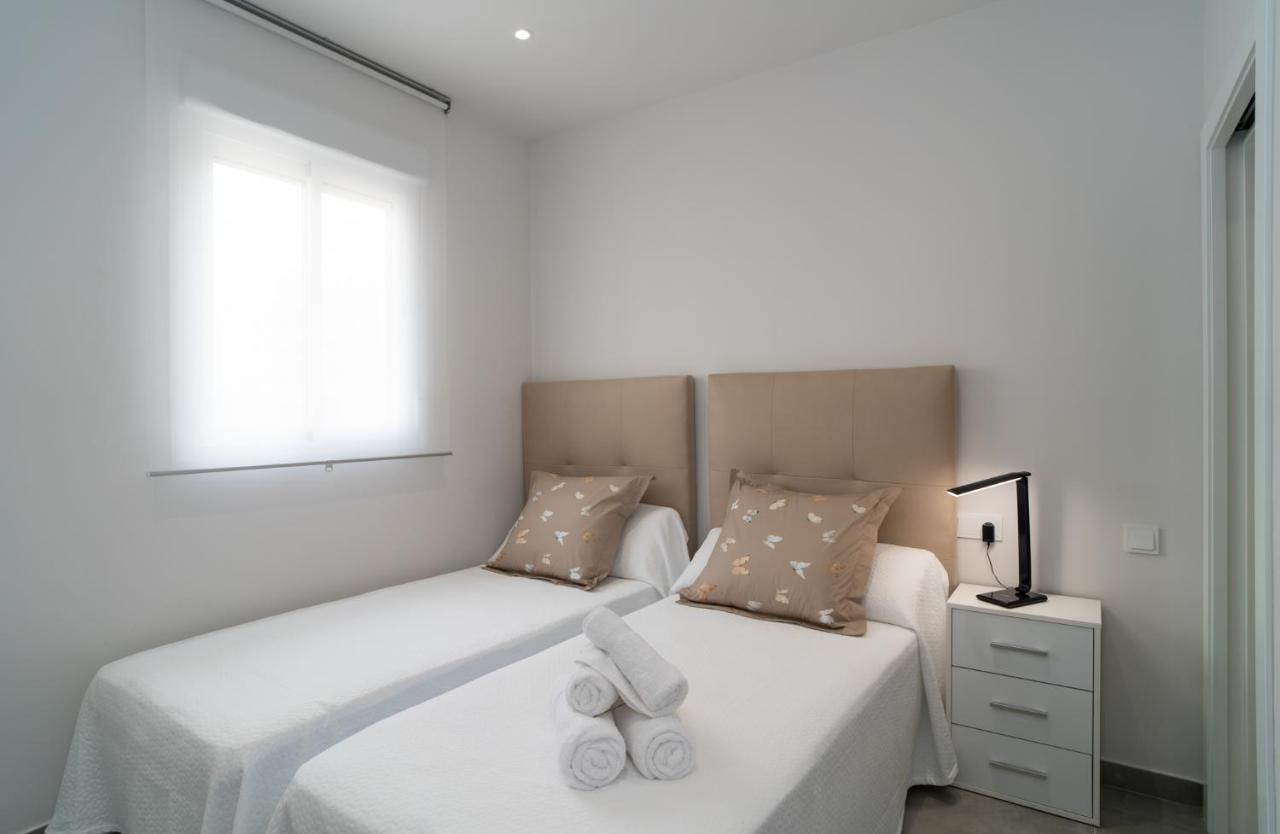 Aac Malaga - Apartamento Con Terraza, Muy Amplio, Totalmente Equipado, Cerca Del Centro Y Nuevo! Екстериор снимка