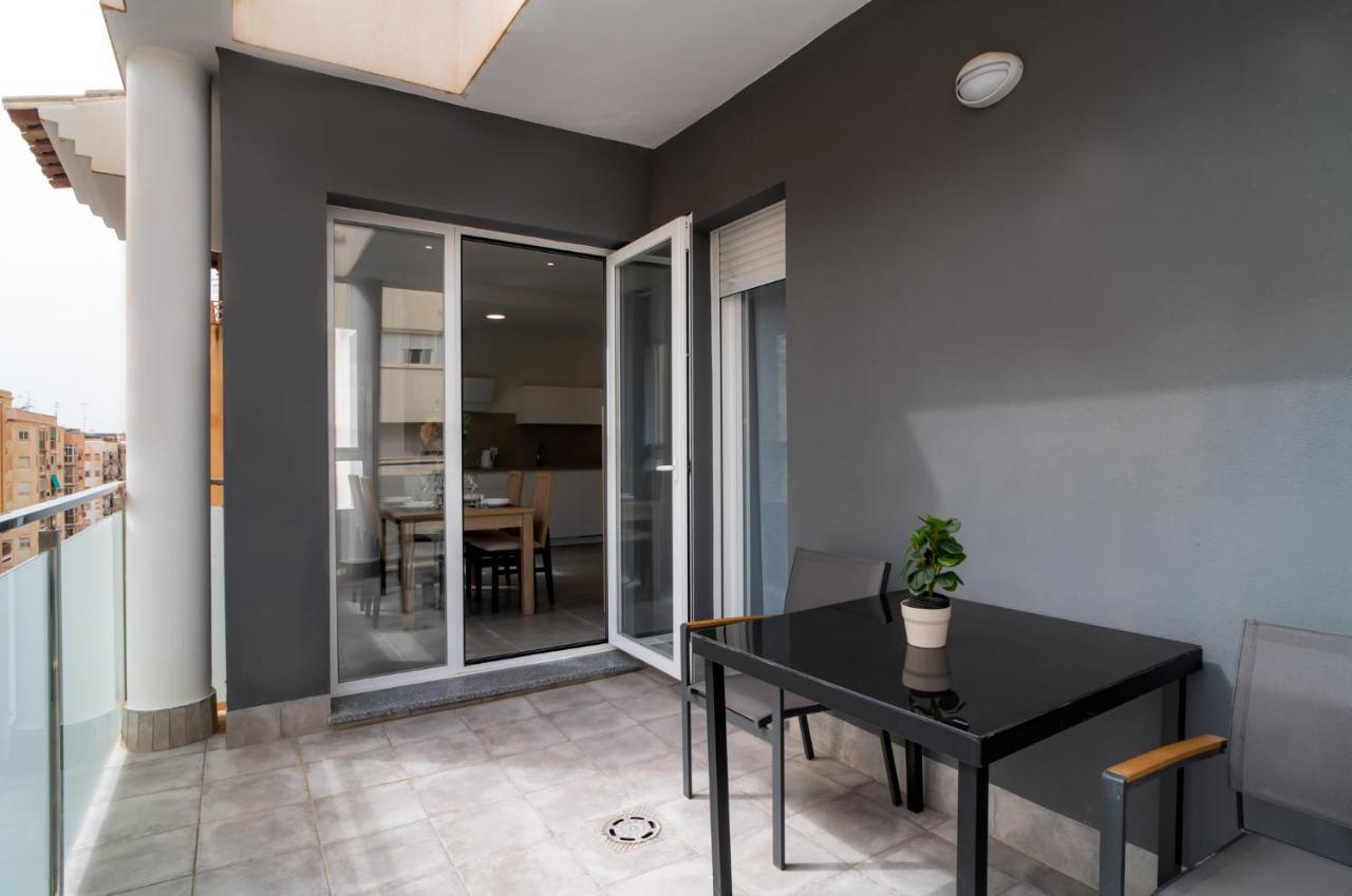 Aac Malaga - Apartamento Con Terraza, Muy Amplio, Totalmente Equipado, Cerca Del Centro Y Nuevo! Екстериор снимка