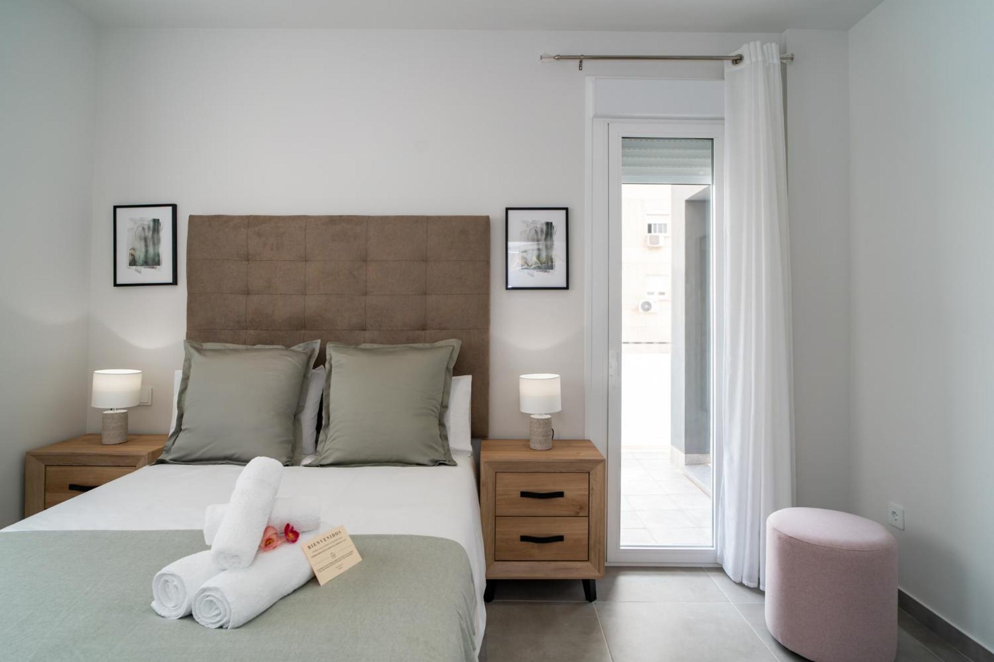 Aac Malaga - Apartamento Con Terraza, Muy Amplio, Totalmente Equipado, Cerca Del Centro Y Nuevo! Стая снимка